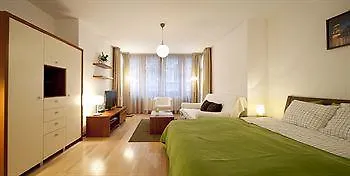 Lord Apartahotel 3*