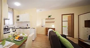 Aparthotel Lord 3*