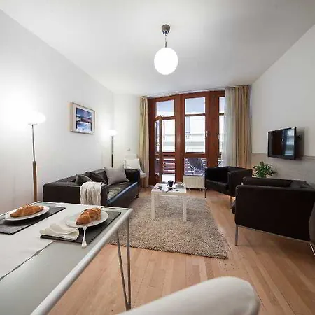 Lord Aparthotel