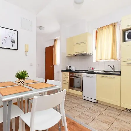 Bphome Apartments - Lovag