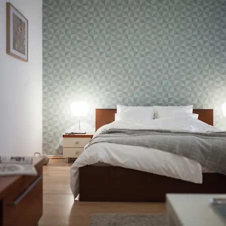 Bphome - Lovag Apartment